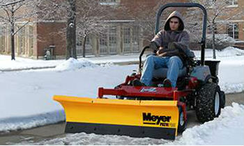 Meyer-Contractor-ZTRSnowPlow.jpg